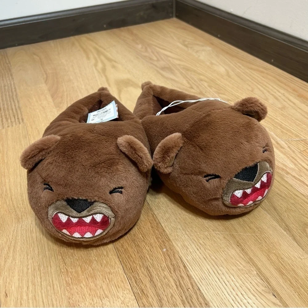 Cat & Jack Gatlin Bear Slippers NWT 13/1 Brown Kids Slip On Plush
